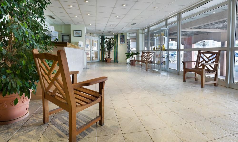 Résidence Pierre&Vacances Cap Hermès Fréjus Extérieur photo
