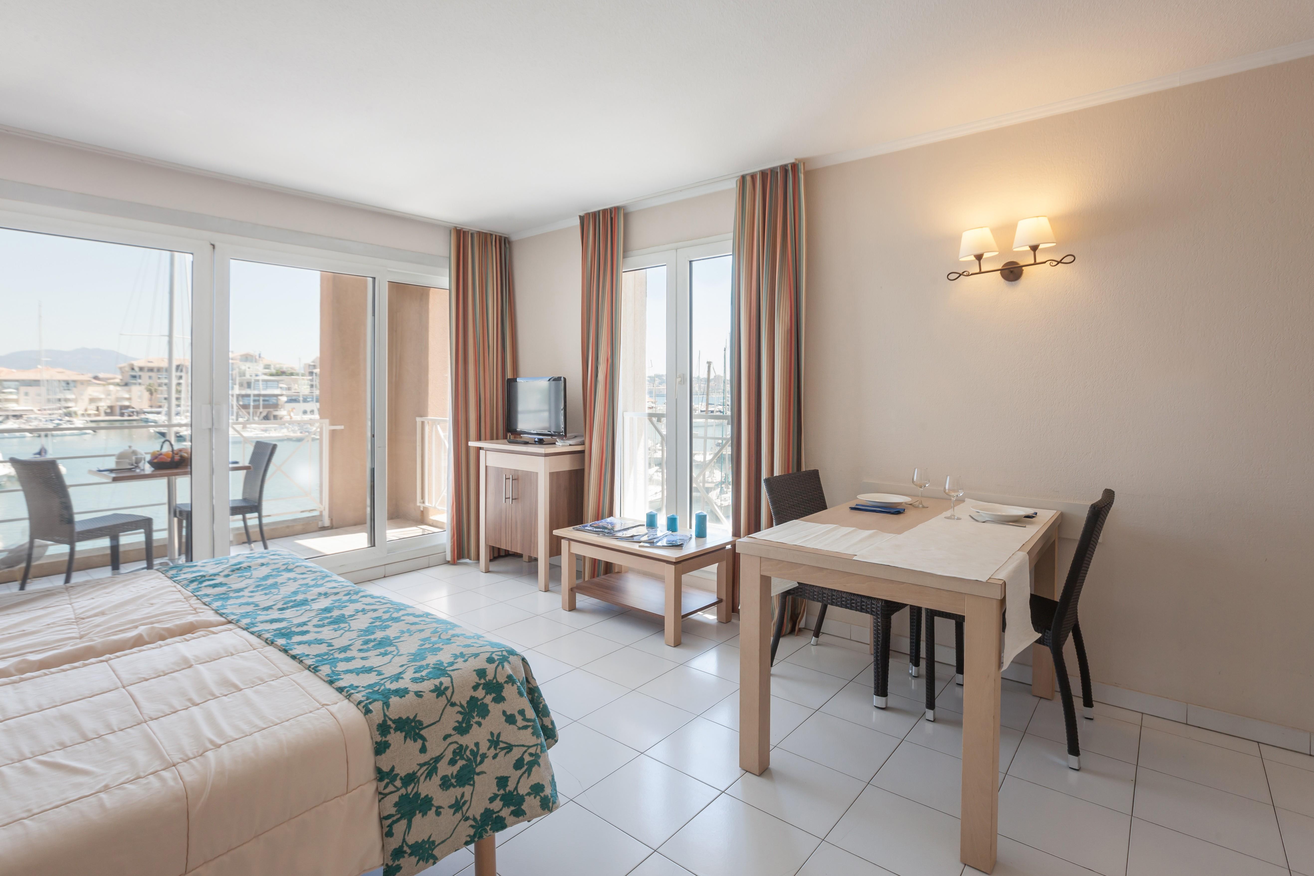 Résidence Pierre&Vacances Cap Hermès Fréjus Extérieur photo