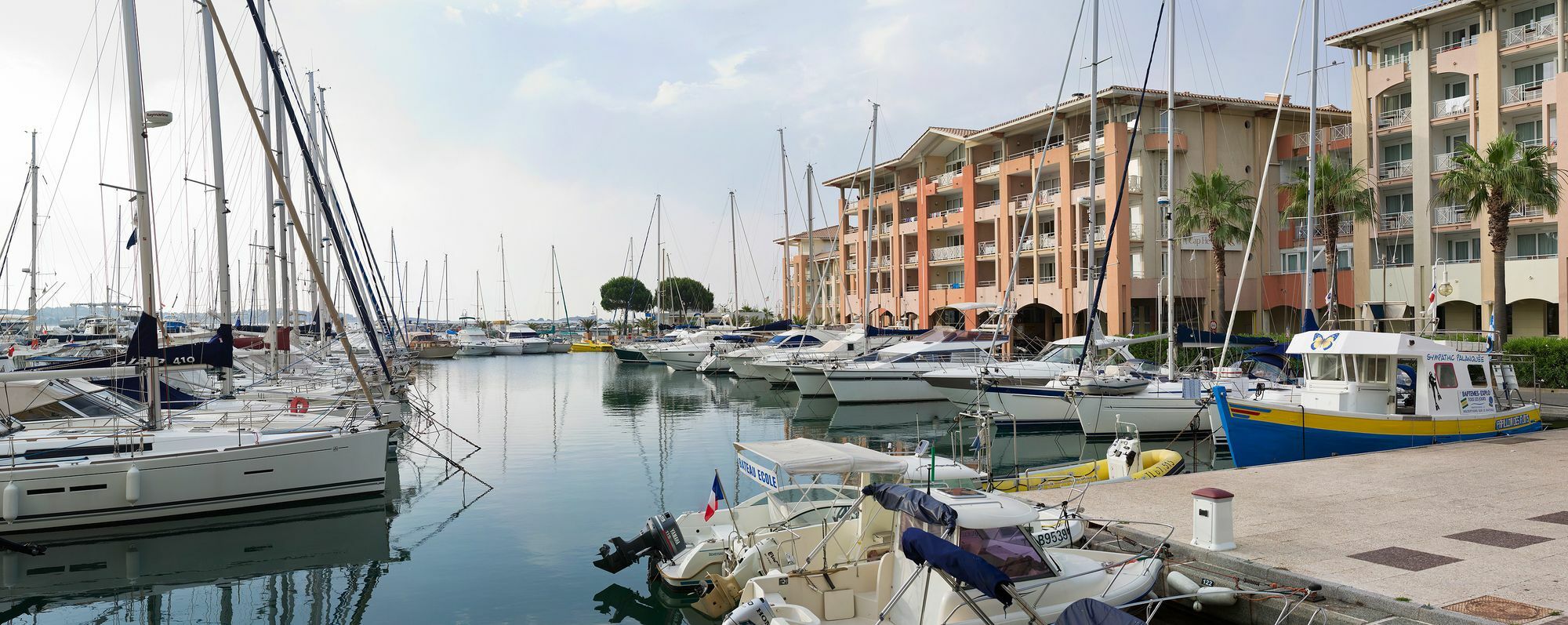 Résidence Pierre&Vacances Cap Hermès Fréjus Extérieur photo